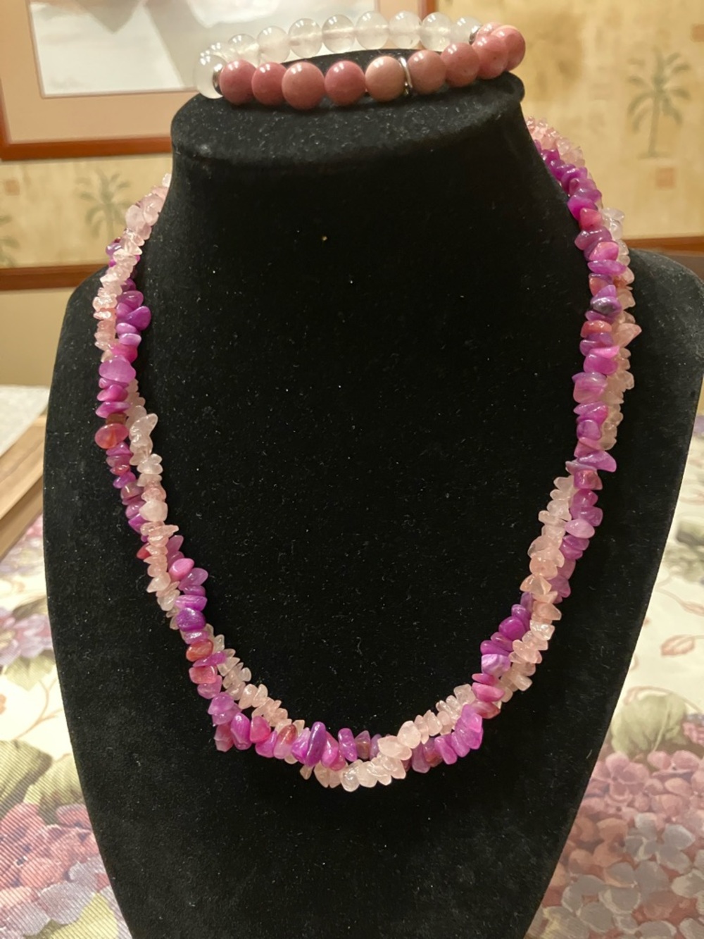 ROSE QUARTZ AND AMETHYST NECKLACE